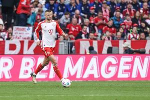 记者：戴尔右手骨折 目前他更倾向于转会前与家人共度更长假期