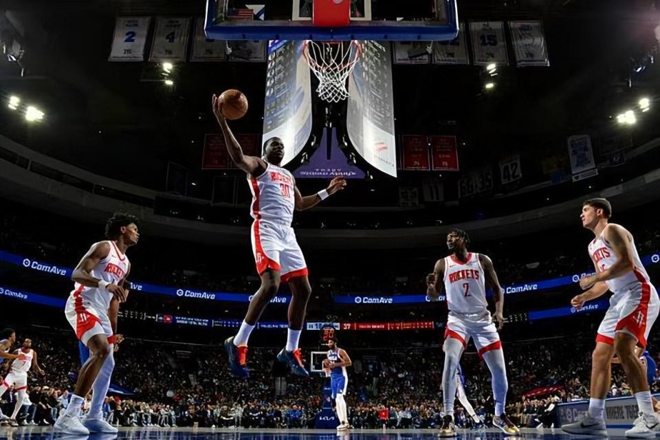 百家乐网站-明明场上效果相当不错，但火箭还是没有给替补中锋更多表现机会？